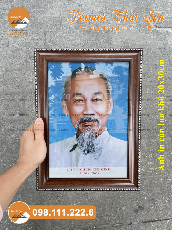 Ảnh in chân dung Bác Hồ khổ 20x30cm