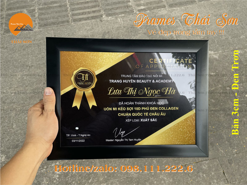 mau-khung-bang-khen-ban-f3cm-mau-den-tron-ngang-1_1