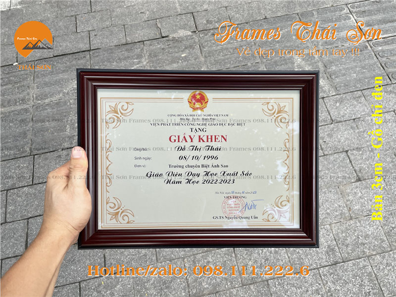 Mẫu khung bằng khen bản gồ chỉ đen 3cm khổ ngang