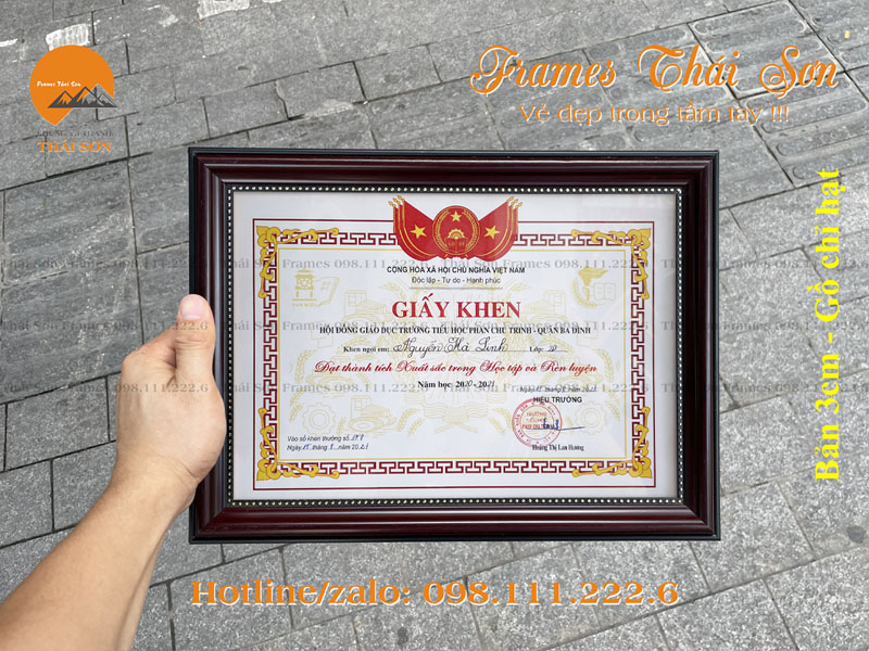 mau-khung-bang-khen-ban-go-chi-hat-3cm-kho-ngang-1_1