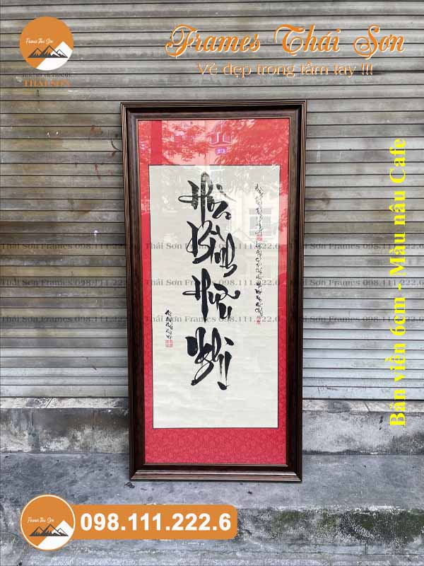 Mẫu khung tranh chữ khổ 52x120cm viền 6cm màu nâu cafe