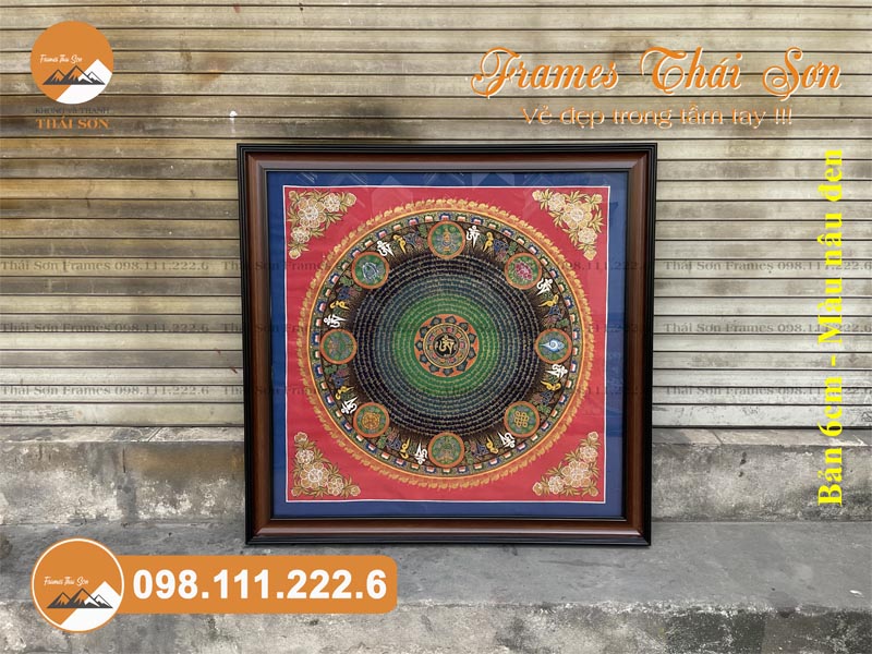 Mẫu khung tranh phật Mandala khổ 50x50cm bản viền 6cm màu nâu đen