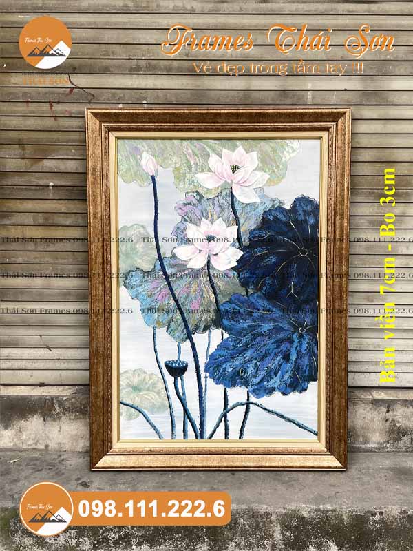 Mẫu khung tranh sơn dầu khổ 60x90cm viền 7cm màu vàng bo 3cm